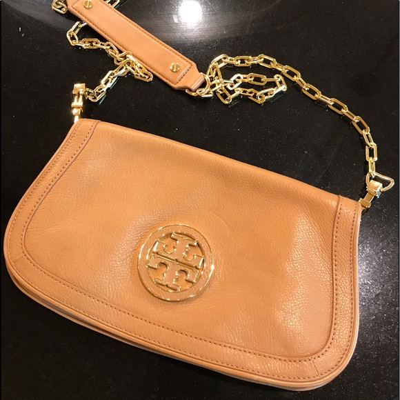 Tory Burch Handbags - Tory Burch crossbody. Excellent condition!